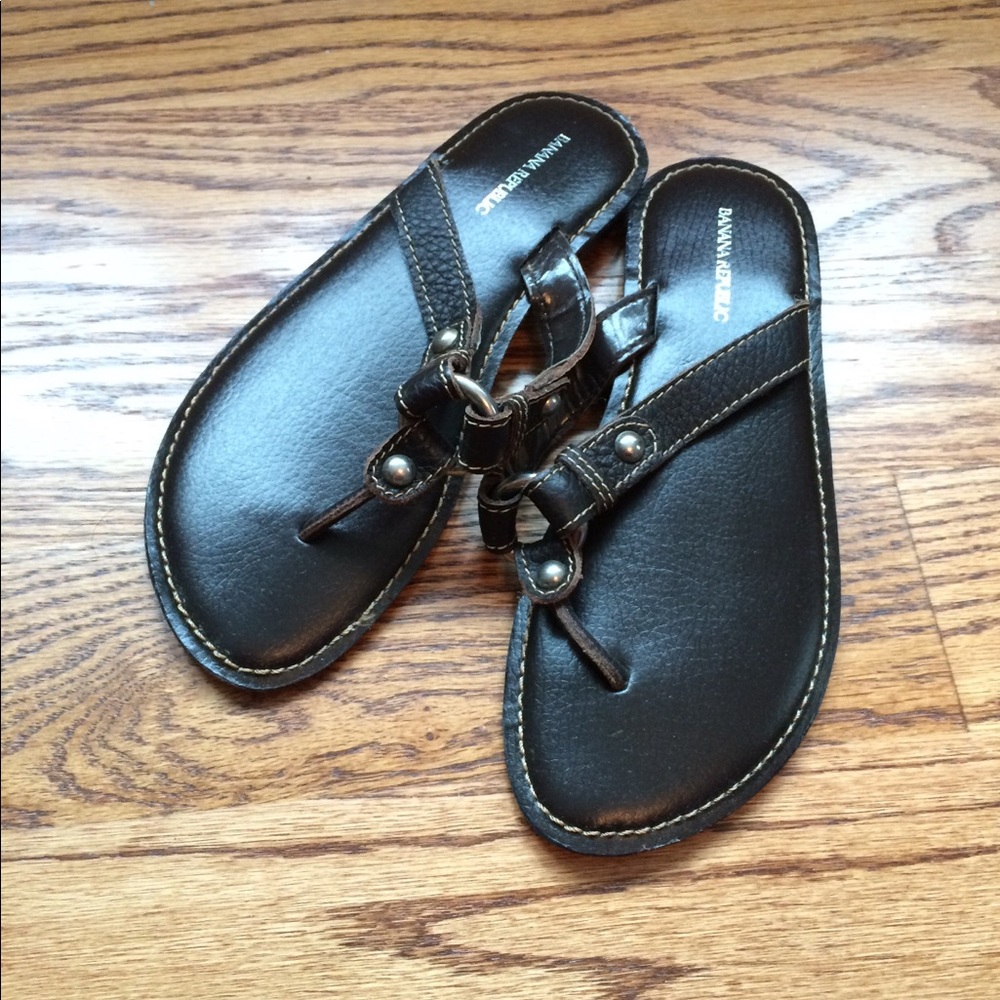 BANANA REPUBLIC Brown Leather Flip Flops 6